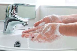 lavar mão